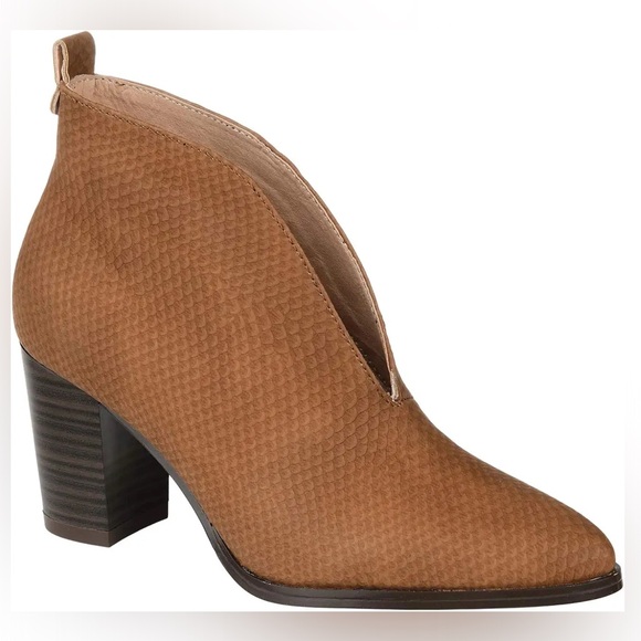 Journee Collection Shoes - New Journee Collection Bellamy Tan Bootie Size 10 New In Box